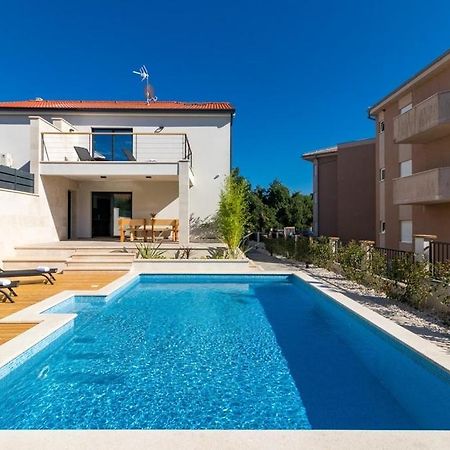 Villa Munat Ližnjan Exteriör bild