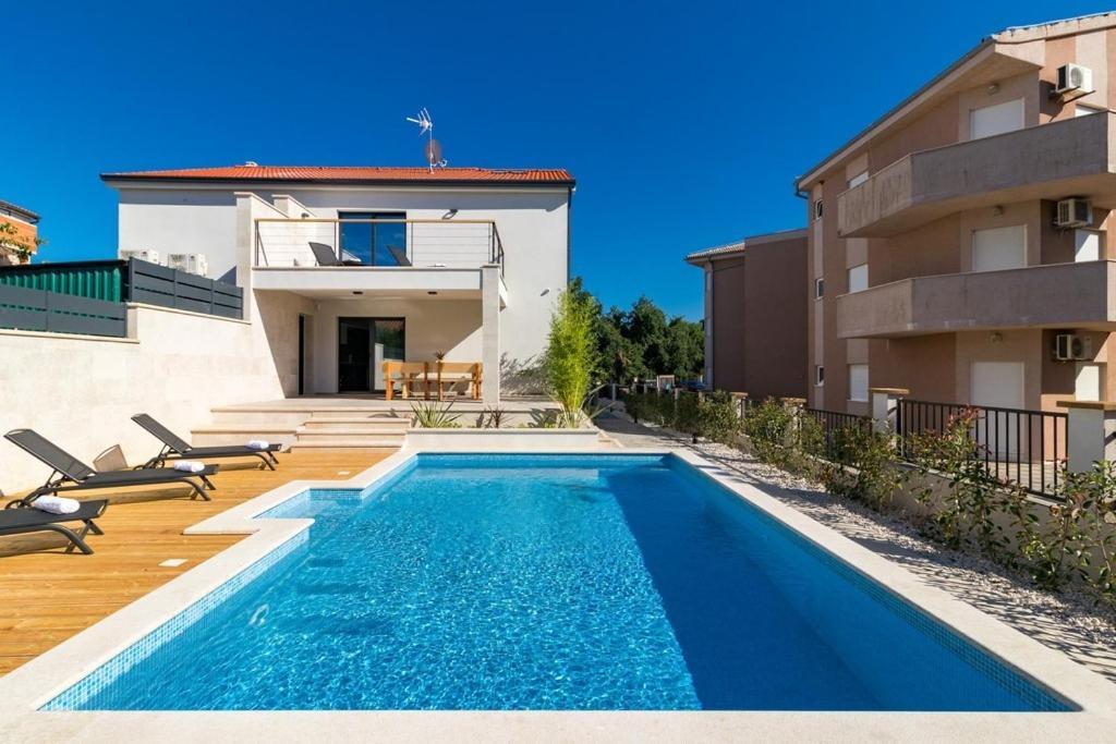 Villa Munat Ližnjan Exteriör bild