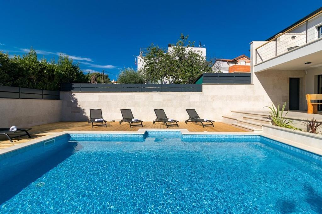 Villa Munat Ližnjan Exteriör bild