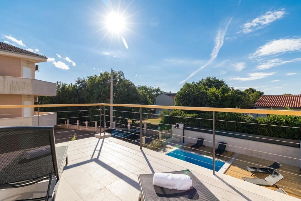 Villa Munat Ližnjan Exteriör bild