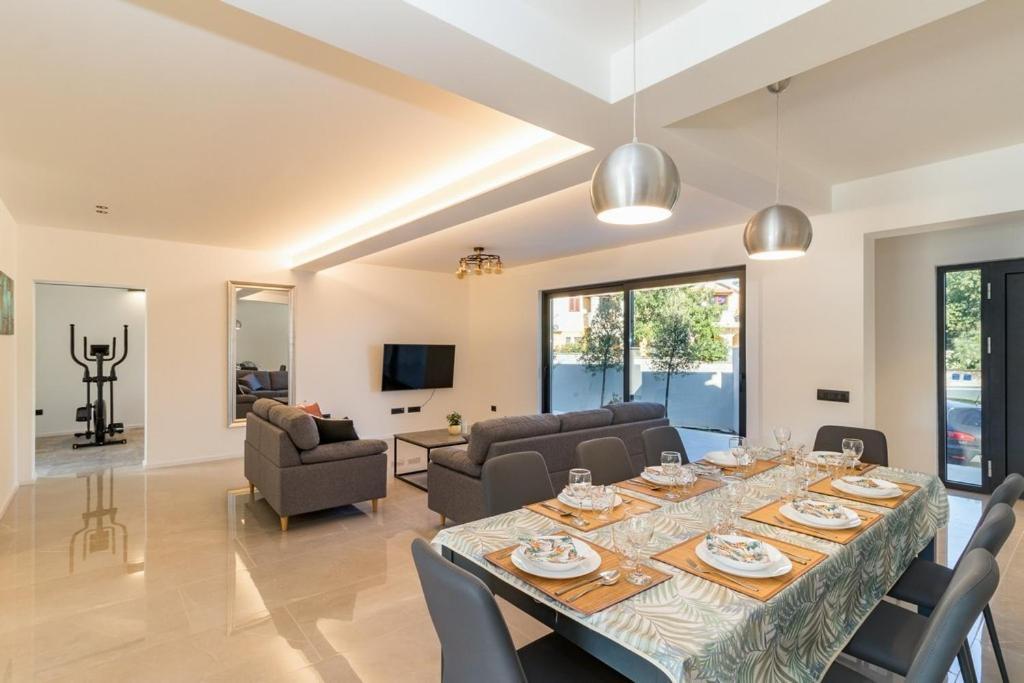 Villa Munat Ližnjan Exteriör bild
